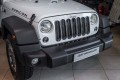 JEEP WRANGLER JK WKŁADKI GRILLA CZARNE ABS Z OTWOREM POD ZAMEK