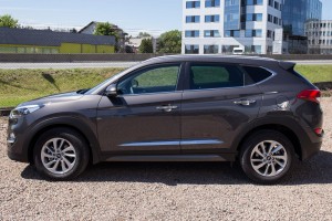 HYUNDAI TUCSON III TL 2015-2020 DEKORACYJNE STALOWE LISTWY DRZWI