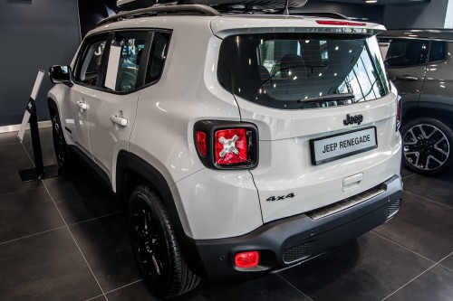 JEEP RENEGADE 2014+ OCHRONNA LISTWA NA TYLNY ZDERZAK