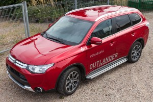 MITSUBISHI OUTLANDER III 2012+ STOPNIE BOCZNE PROGI