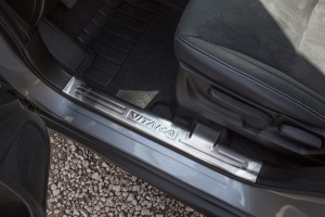 SUZUKI VITARA II 2015+ LISTWY PROGOWE WEWNĘTRZNE