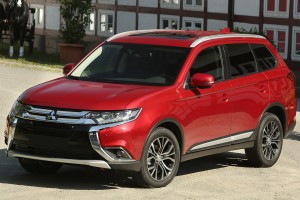 MITSUBISHI OUTLANDER III 2012-2022 OSŁONA KLAMKI WEWNĘTRZNEJ