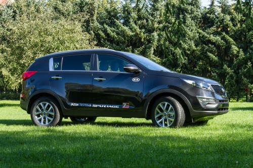 KIA SPORTAGE 2010-2015 DOLNE LISTWY SZYB BOCZNYCH STAL