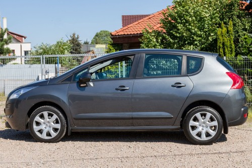 PEUGEOT 3008 I T84 2009-2013 PRZED FACELIFTINGIEM CHLAPACZE