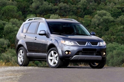 MITSUBISHI OUTLANDER II 2006-2010 PRZED LIFTINGIEM CHLAPACZE