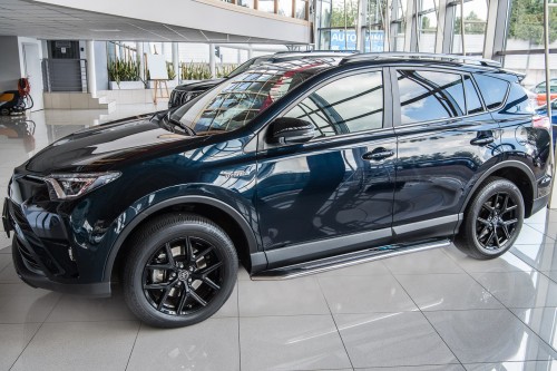 TOYOTA RAV4 IV 2016-2019 PO FACELIFTINGU STOPNIE BOCZNE PROGI SAMOCHODOWE