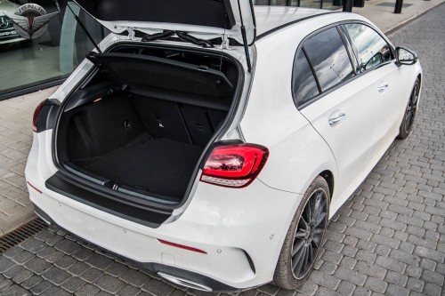 MERCEDES A-CLASS W177 2018+ OCHRONNA LISTWA TYLNEGO ZDERZAKA ABS