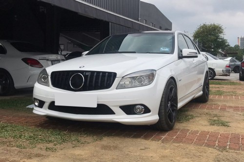 MERCEDES C-CLASS W204 2008-2014 GRILL GT PANAMERICANA CZARNY