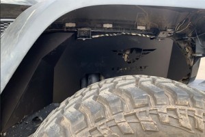 JEEP WRANGLER JL/JLU/JT STALOWE WEWNĘTRZNE NADKOLA PRZEDNIE COMBAT OFF-ROAD COR1500125 2 SZT.