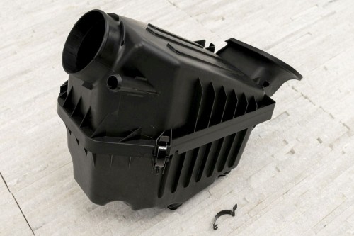JEEP WRANGLER JK OBUDOWA FILTRA POWIETRZA DO POJEMNOSCI 3,6 I 3,8 LITRA 4627063AD