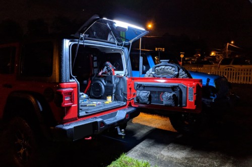 WRANGLER JL LAMPA KLAPY TYLNEJ Z PILOTEM