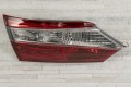 TOYOTA COROLLA XI E16 2013-2016 SEDAN PRZED FACELIFTINGIEM LAMPA KLAPY TYLNEJ LED LEWA 8159102540