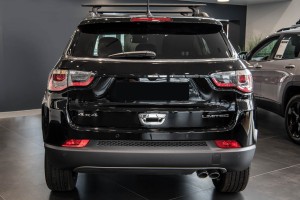  JEEP COMPASS II MP 2017-2020 PRZED FACELIFTINGIEM ZDERZAK TYLNY DOLNY SREBRNY 5SY44TZZAB