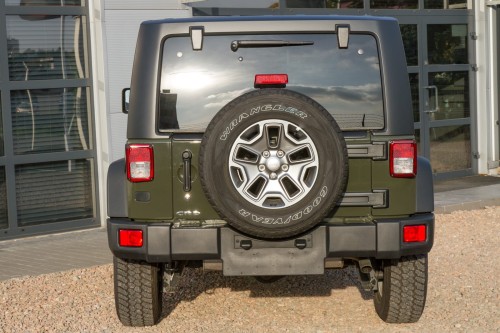 JEEP WRANGLER JK 2007-2013 PRZED LIFTINGIEM POSZYCIE TYLNEGO NAROŻNIKA POD LAMPĘ PRAWE 55395896AC