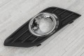 OPEL MOKKA A J13 2012-2016 PRZED LIFTINGIEM ZAŚLEPKA ZDERZAKA KRATKA HALOGENU LEWA 95470234