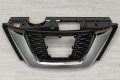 NISSAN ROGUE 2017+ PO FACELIFTINGU GRILL POD RADAR 623106FR0C