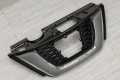 NISSAN ROGUE 2017+ PO FACELIFTINGU GRILL POD RADAR 623106FR0C