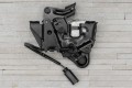BMW SERIA 7 F04 2008-2015 ZAMEK POKRYWY SILNIKA 51237206453