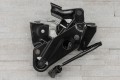 BMW SERIA 6 F13 2011-2018 LEWY ZAMEK POKRYWY SILNIKA 51237206453