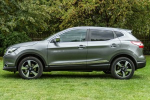 NISSAN QASHQAI 2014-2021 J11 LISTWY DRZWI STAL