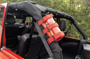 JEEP WRANGLER YJ/TJ/JK/JL UCHWYT GAŚNICY CZERWONY