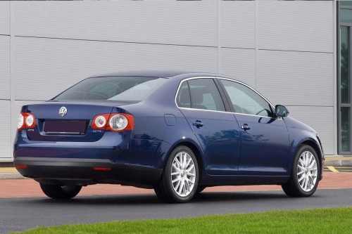VW JETTA V 2005-2010 KAMERA COFANIA W KLAMKĘ KLAPY TYLNEJ FULL HD DYNAMICZNE LINIE ZNACZEK 5G0827469F
