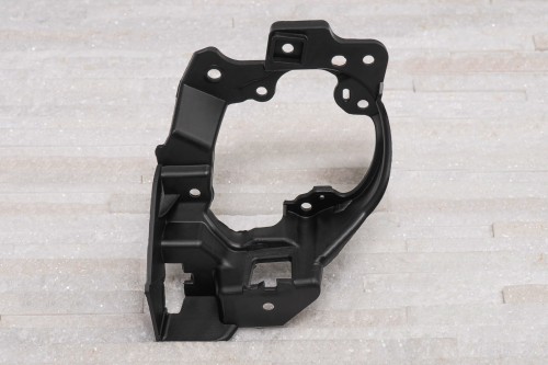 MAZDA 3 III BN 2016-2018 PO LIFTINGU MOCOWANIE PRZEDNIEJ LAMPY PRZECIWMGIELNEJ PRAWE B63B51684
