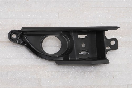 MAZDA CX-5 II KF 2017+ RAMKA WSPORNIK PRZEDNIEJ LAMPY PRZECIWMGIELNEJ PRAWY KB8B50C12B