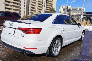 AUDI A4 B9 SEDAN 2015-2019 PRZED FACELIFTINGIEM CHLAPACZE
