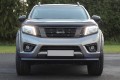 NISSAN NAVARA NP300 2014-2019 PRZED FACELIFTINGIEM LAMPA PRZECIWMGIELNA Z MOCOWANIEM LEWA 261558994A