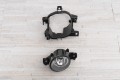 NISSAN NAVARA NP300 2014-2019 PRZED FACELIFTINGIEM LAMPA PRZECIWMGIELNA Z MOCOWANIEM LEWA 261558994A
