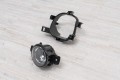 NISSAN NAVARA NP300 2014-2019 PRZED FACELIFTINGIEM LAMPA PRZECIWMGIELNA Z MOCOWANIEM PRAWA 261508994A