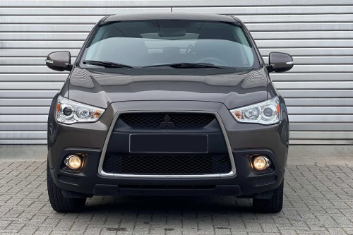 MITSUBISHI ASX 2010-2013 PRZED LIFTINGIEM CHROMOWANA RAMKA PRZEDNIEGO HALOGENU PRAWA 8321A390