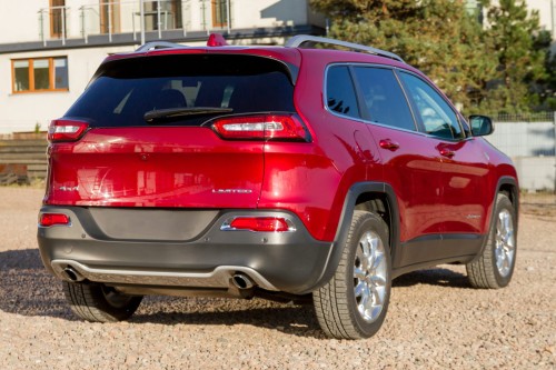 JEEP CHEROKEE V KL 2014-2018 PRZED LIFTINGIEM LAMPA LED W KLAPĘ BAGAŻNIKA PRAWA 68330344AA