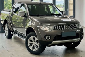 MITSUBISHI L200 2009-2014 ORUROWANIE BOCZNE 4''