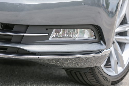 VW PASSAT B8 3G 2015+ CHROMOWANA LISTWA PRZEDNIEGO ZDERZAKA LEWA 3G0853253