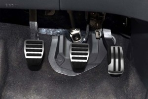 NISSAN QASHQAI JUKE X-TRAIL MURANO ROGUE MANUAL NAKŁADKI NA PEDAŁY NAKŁADANE