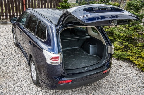 MITSUBISHI OUTLANDER III GF 2012+ WERSJA Z SUBWOOFEREM MATA BAGAŻNIKA WYKŁADZINA
