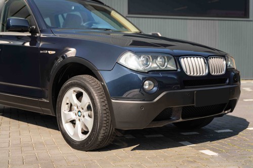 BMW X3 E83 2003-2010 LISTWA PRZEDNIEGO BŁOTNIKA PRAWA 51713405818