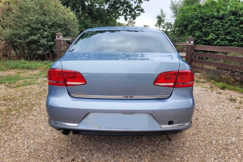VOLKSWAGEN PASSAT B7 2010-2015 SEDAN DOKŁADKA TYLNEGO ZDERZAKA 3AE807521