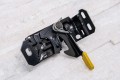 MERCEDES GLA X156 2013-2019 ZAMEK ZACZEP RYGIEL MASKI DOLNY A2468800460