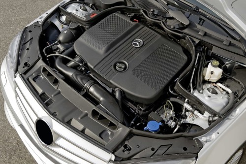 MERCEDES C-CLASS W204 2007-2014 OSŁONA GÓRNA PASA PRZEDNIEGO A2045000155