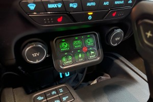 JEEP WRANGLER JK JL JT ZESPÓŁ PRZEŁĄCZNIKÓW OFFROAD LED PANEL 6 PRZEWODÓW