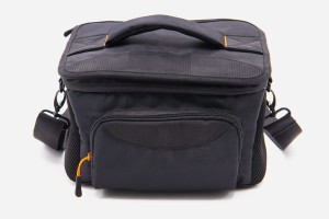 MAŁA TORBA NA APARAT FOTOGRAFICZNY Z PRZEGRODAMI