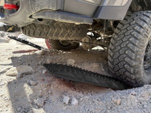 JEEP WRANGLER TRAPY PIASKOWE BŁOTNE NAJAZD ANTYPOŚLIZGOWY OFF-ROAD KOMPLET 2 SZTUK