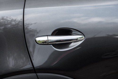 MAZDA 2 II DE 2007-2014 CHROMOWANE NAKŁADKI NA KLAMKI WERSJA Z KLUCZYKIEM KLUCZ