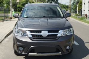 FIAT FREEMONT 2011-2015 ZDERZAK PRZEDNI GÓRNY BEZ SPRYSKIWACZY 5YB55TZZAB  II GATUNEK 