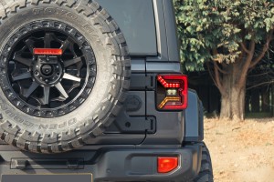  JEEP WRANGLER JL 2018+ LAMPY TYLNE LED CZARNE DYMIONE WERSJA EUROPEJSKA