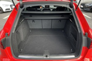 AUDI A4 B9 2015-2019 PRZED FACELIFTINGIEM ROLETA BAGAŻNIKA CZARNA 8W9863553 