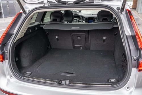 VOLVO V60 II 2018+ ROLETA BAGAŻNIKA CZARNA 31462676